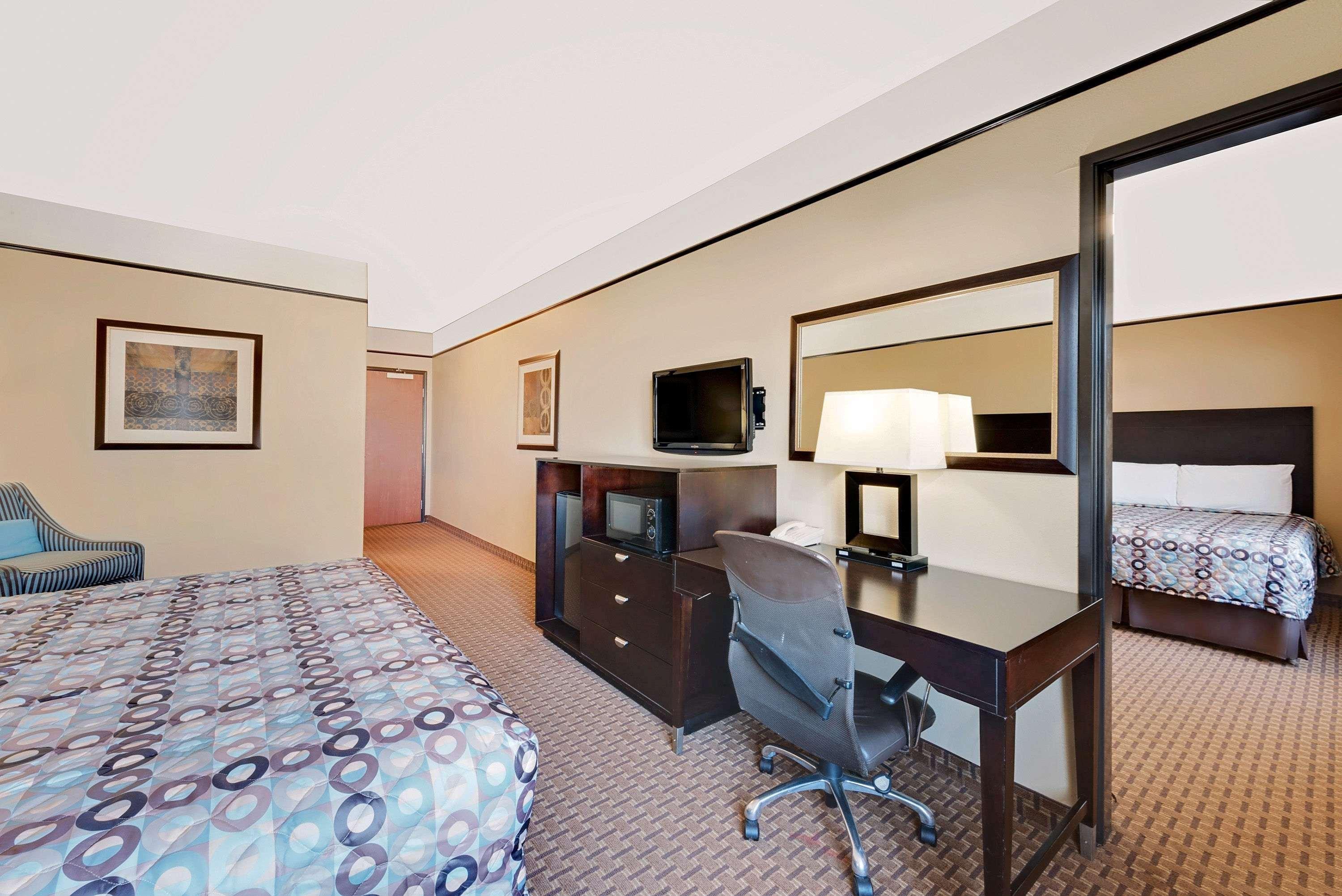 Super 8 By Wyndham Odessa Tx Hotel Екстериор снимка